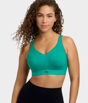 Endurance Underwire Unlined Sports Bra: undefined