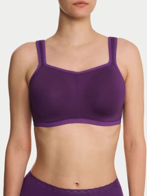 Yogi Underwire Sports Bra: undefined