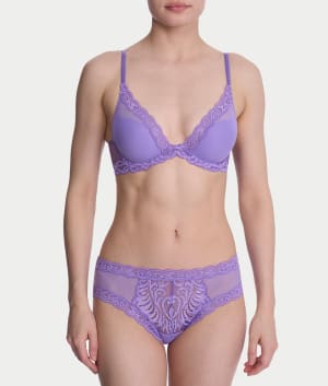 Feathers Hipster: undefined