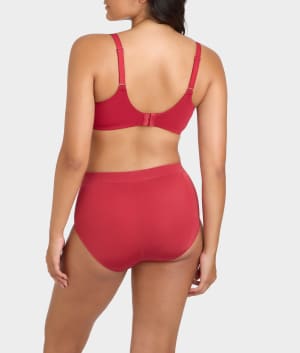 Regina Red