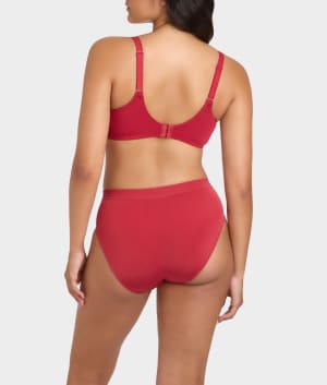 Regina Red