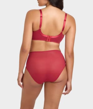 Regina Red