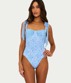 Dede One-Piece: undefined