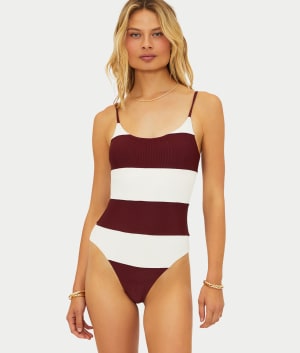 Calista One-Piece: undefined