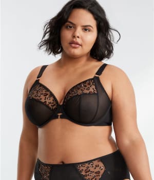 Namrah Plunge Bra: undefined