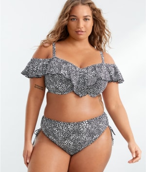 Plus Size Pebble Cove Ruffle Underwire Bikini Top: undefined