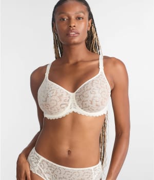 Leia Seamless Full Cup Bra: undefined