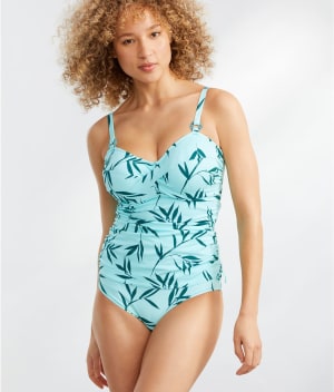 Luna Bay Twist Underwire Tankini Top: undefined