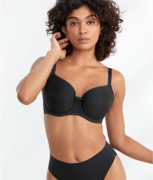 Idol Balcony T-Shirt Bra: undefined
