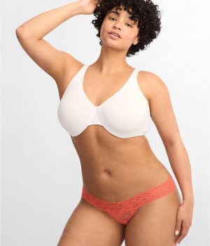 Signature Lace Low Rise Thong: undefined
