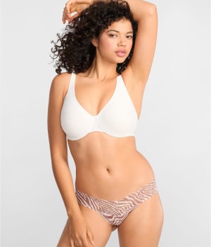 Signature Lace Low Rise Printed Thong: undefined