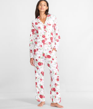 English Beauty Girlfriend Knit Pajama Set: undefined