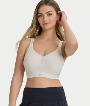 Endurance Underwire Unlined Sports Bra: undefined